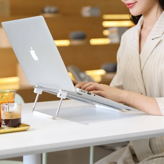 UGREEN Desktop Laptop Stand 11" to 17" inches - LP230 - 80348