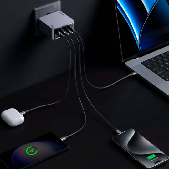 UGREEN USB-A+3*USB-C 160W  GaN Tech Fast Charger EU Grey（ folding foot）+ 1M  100W cable - X763 - 25877
