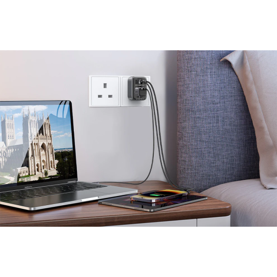 UGREEN Outlet Extender Converter(1 AC Outlets +  30W 2A1C) UK Socket and EU Plug - CD314 - 15290