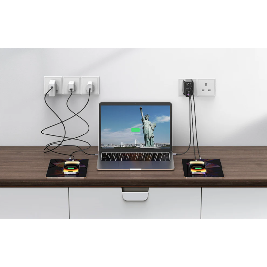 UGREEN Outlet Extender Converter(1 AC Outlets +  30W 2A1C) UK Socket and EU Plug - CD314 - 15290