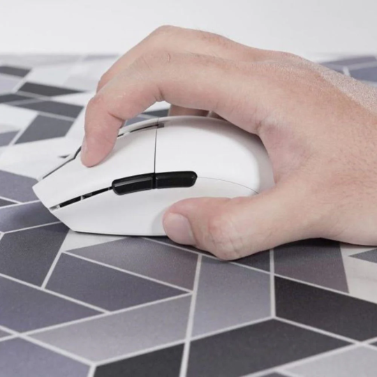 Fantech MP905 GE01 Desk Mat – Large, Smooth & Durable Gaming Surface