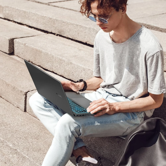 ASUS V16 (2025) Gaming Laptop – Intel Core 7-240H, RTX 5060 8GB, 16GB RAM, 144Hz IPS Display